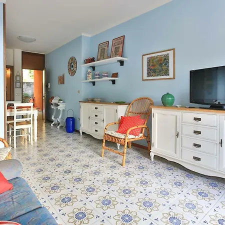 Costamare Appartement