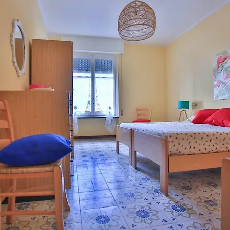 Costamare * מונטרוסו אל מארה